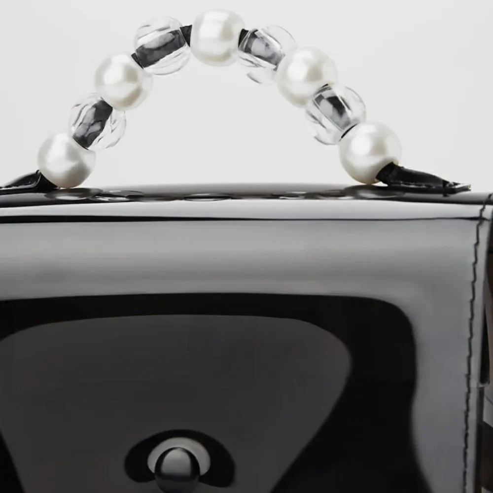 🎉Last deal 🎉Pearl trim vinyl mini crossbody bag